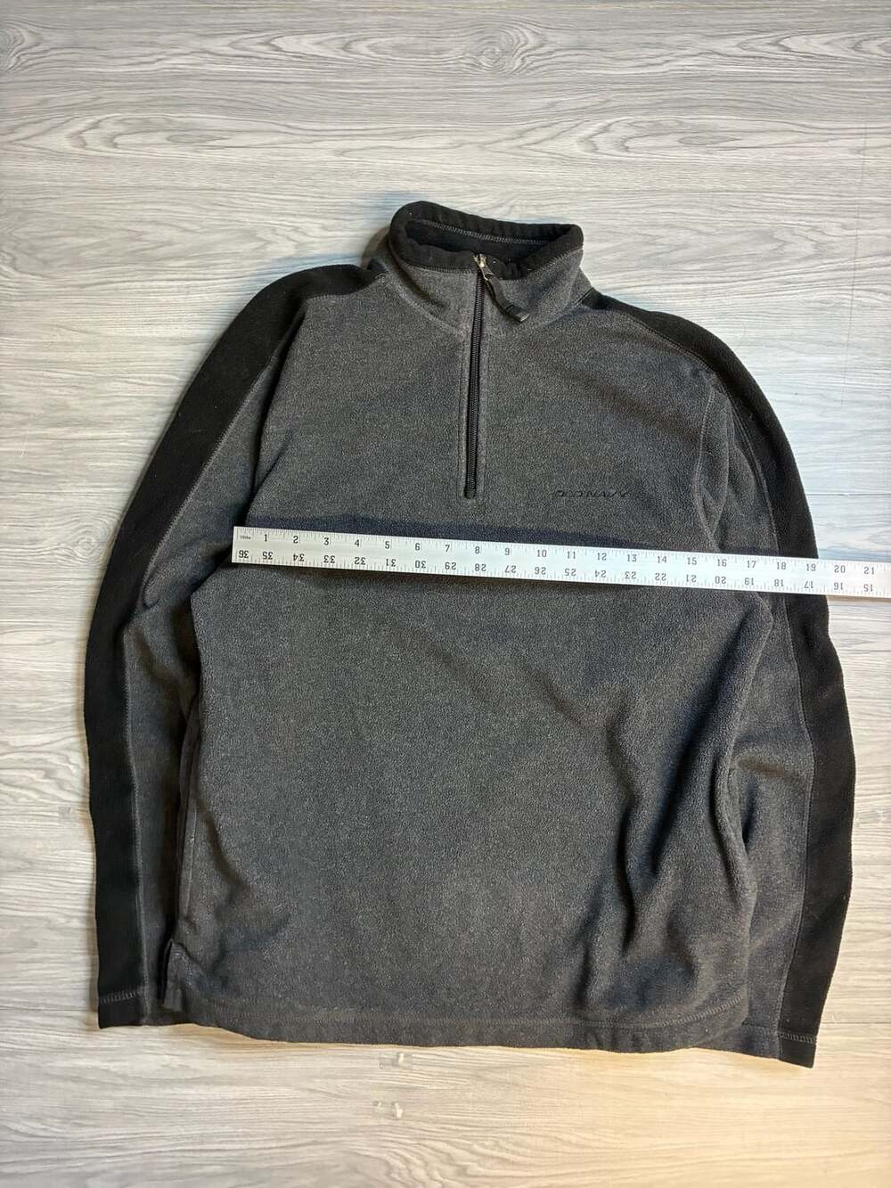 Vintage Old Navy grey/black fleece size M